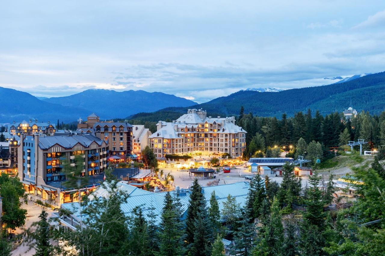 Tyndall Stone Lodge By Cozystay Signature Whistler Eksteriør billede