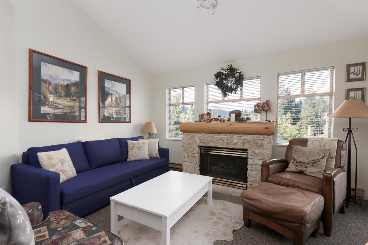 Tyndall Stone Lodge By Cozystay Signature Whistler Eksteriør billede