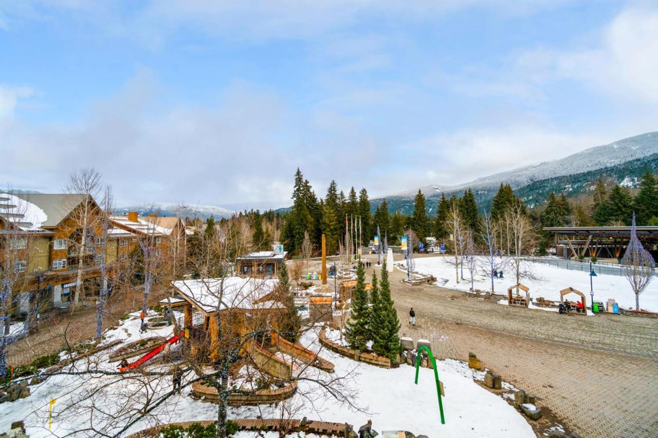 Tyndall Stone Lodge By Cozystay Signature Whistler Eksteriør billede